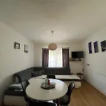 Daire Kuca Za Odmor Ana *