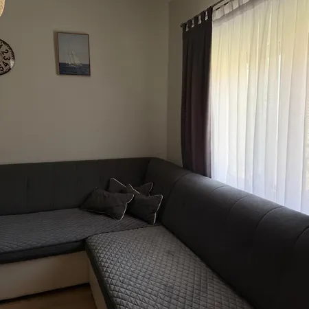 Kuca Za Odmor Ana דירה Oklaji